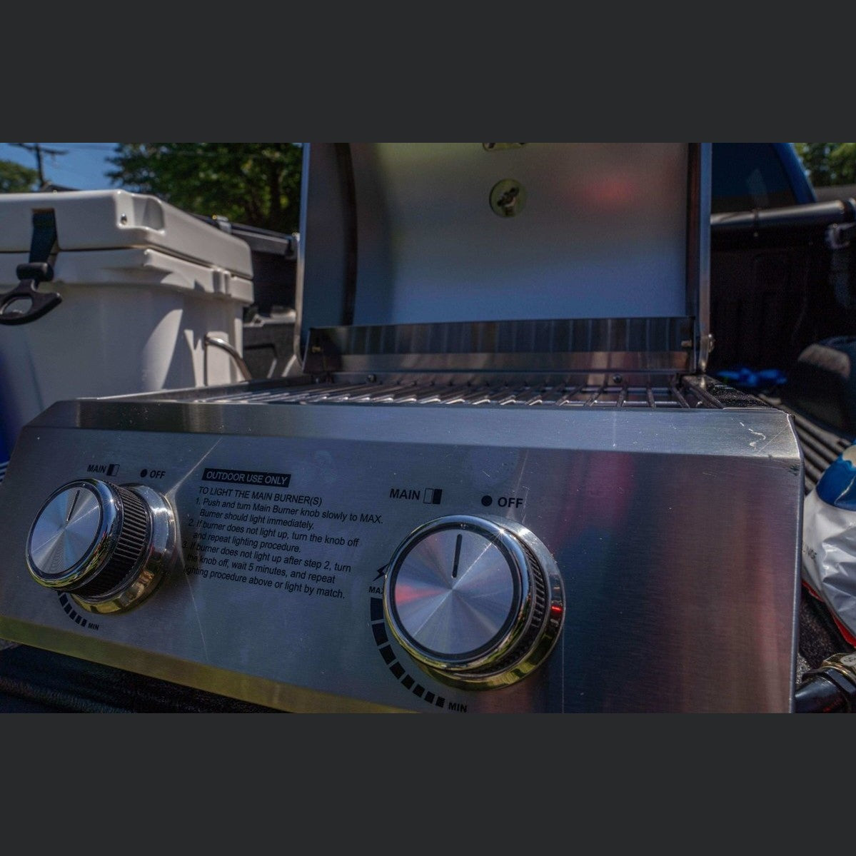 13742 | Stainless Tabletop Propane Gas Grill