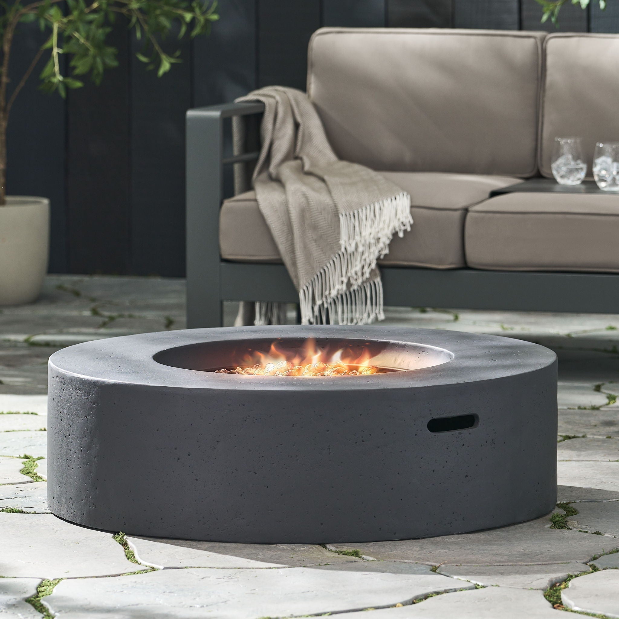 Modern Lightweight Concrete Outdoor Circular Fire Pit 50,000 BTU