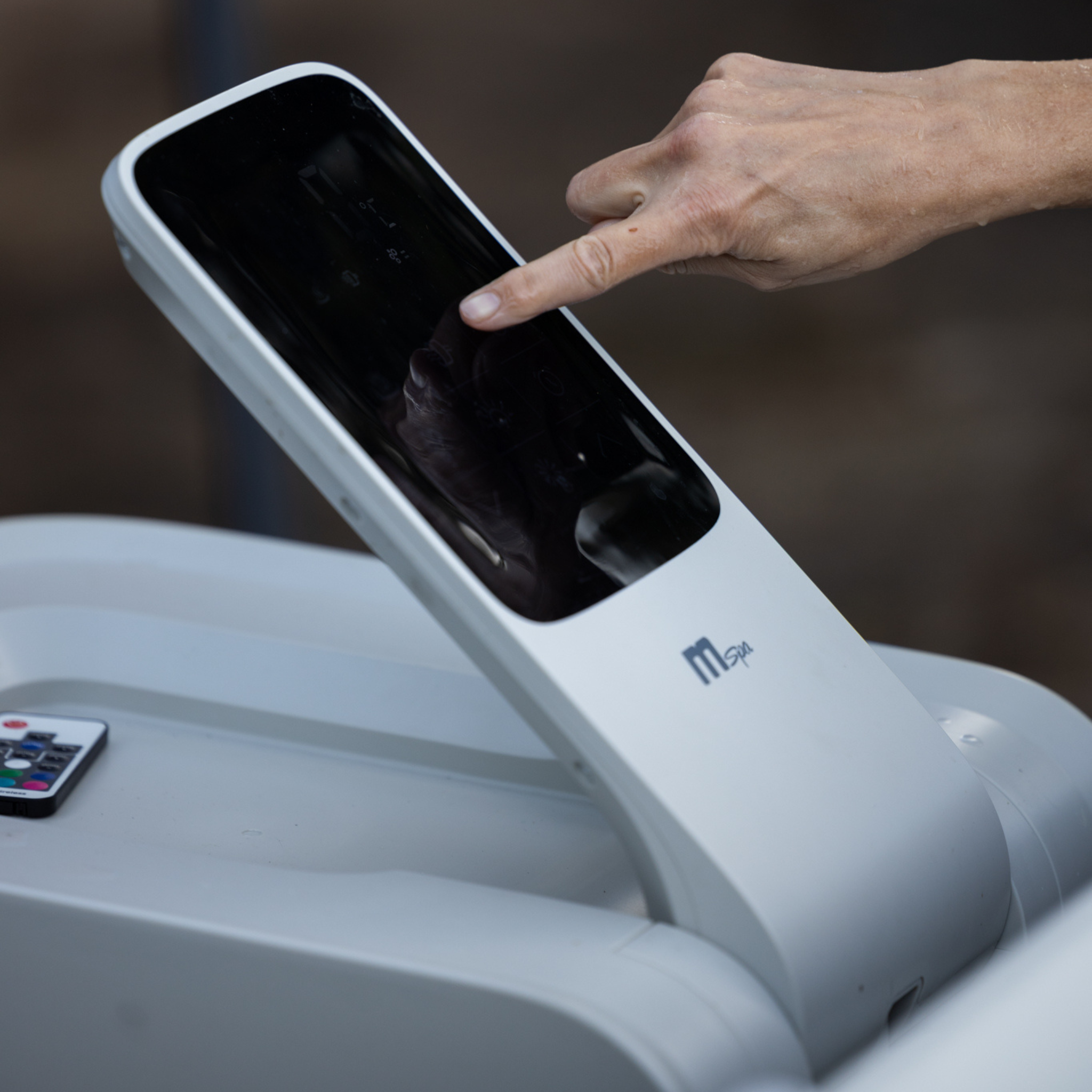 | OSLO | Frame Series | Rigid Hot Tub & Spa | Light up the night | Up to 6 Person
