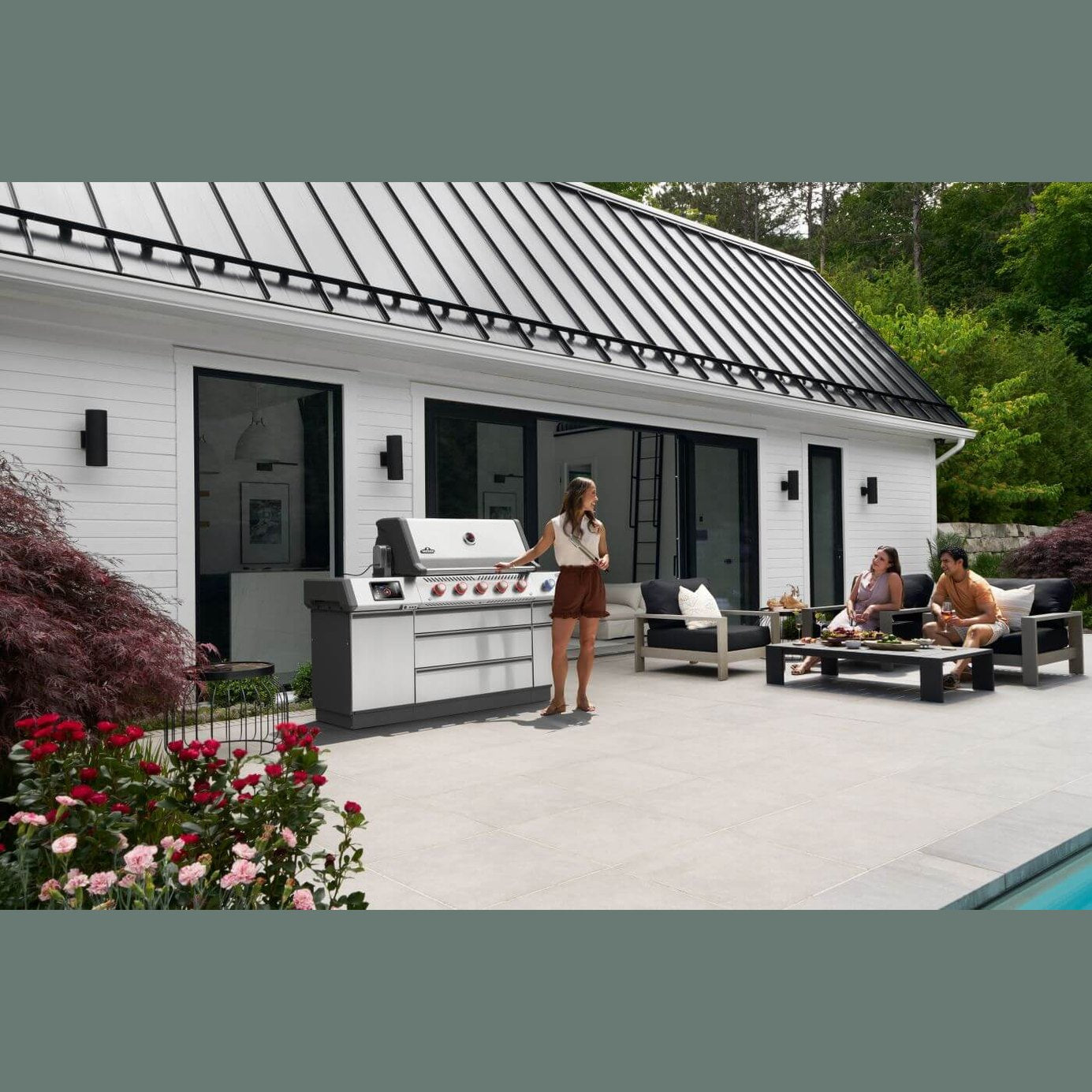 Elite Gas Grill with Smart Technology & Electric Smoker Box
