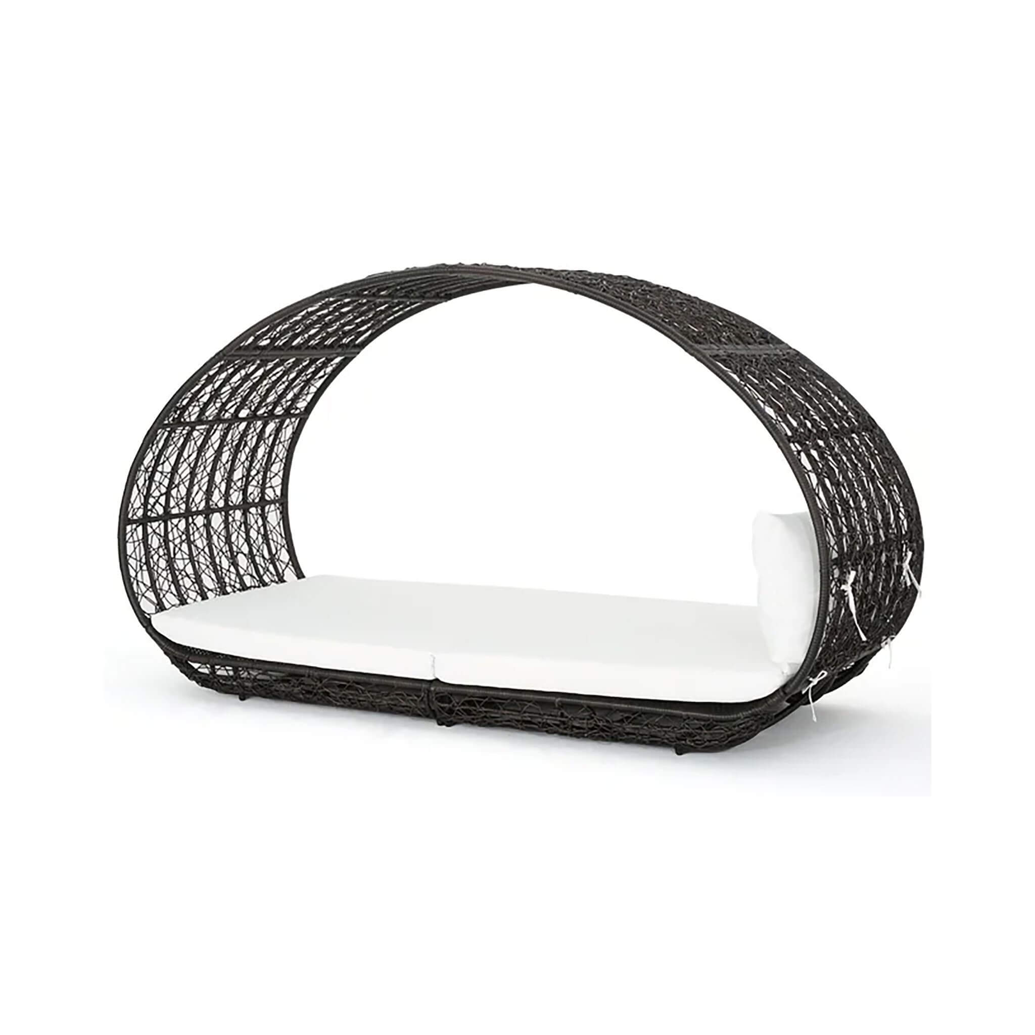 Large 2-Person Abigal Outdoor Wicker Daybed with Aluminum Frame and Cushions