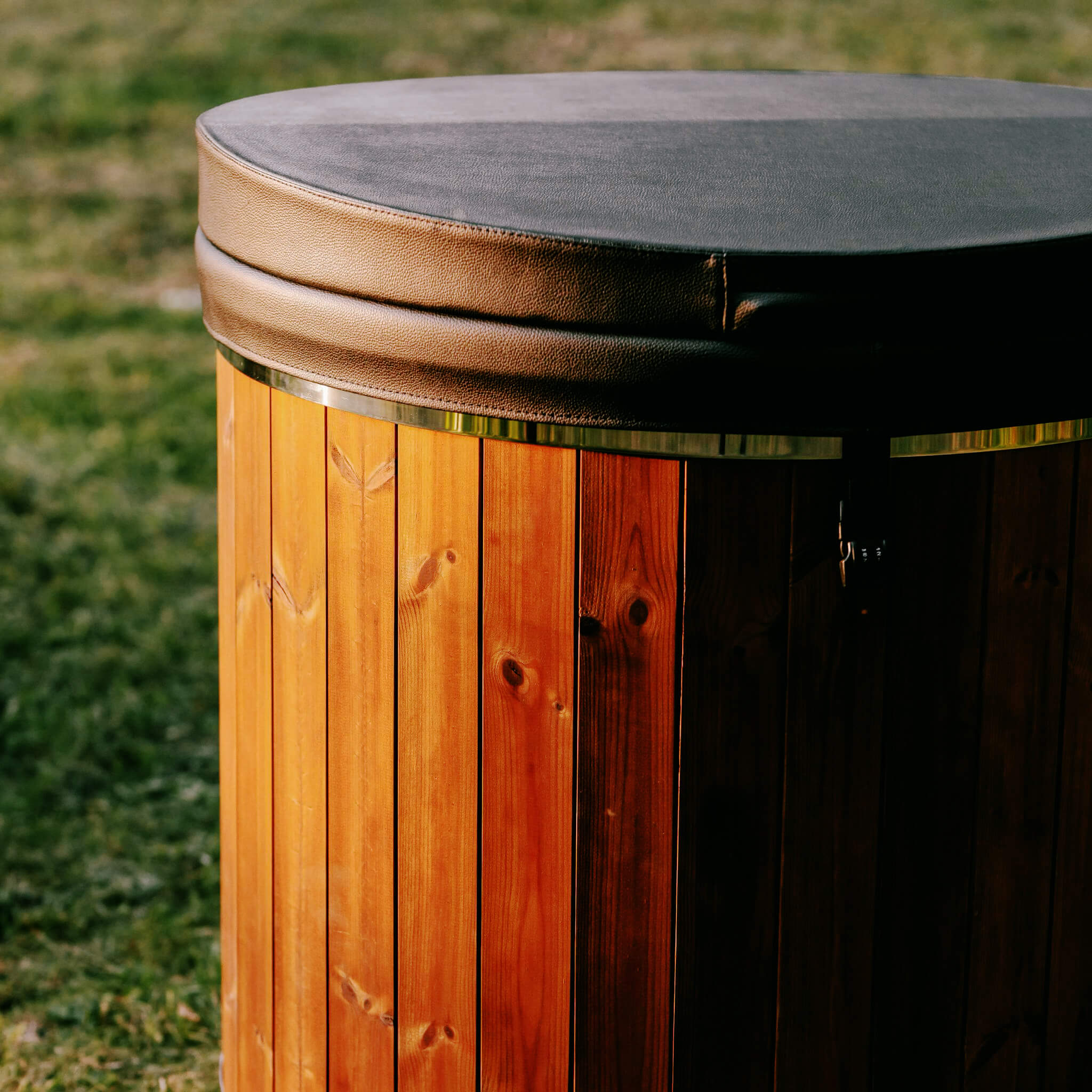 Premium 1-Person Fully-Assembled ThermoWood Cold Plunge Tub
