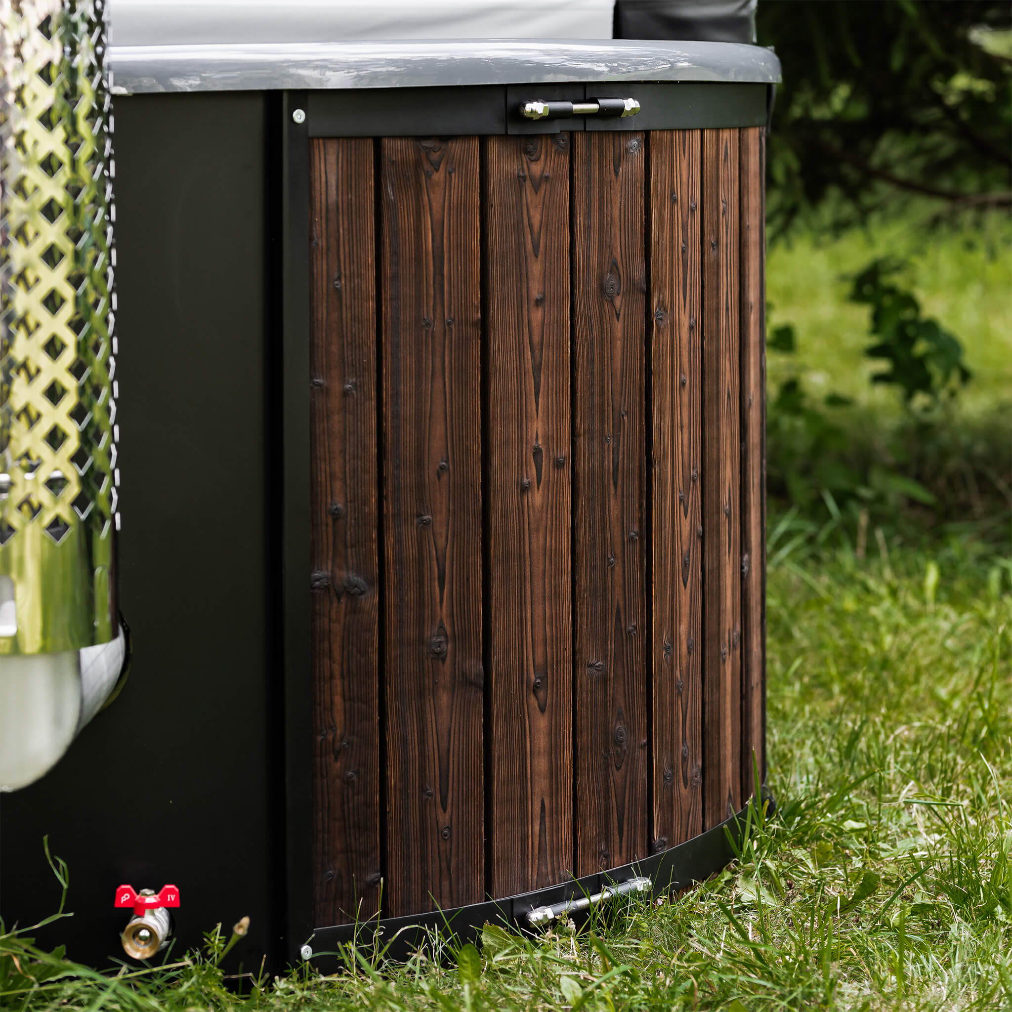 Premium 4-Person Fully-Assembled ThermoWood Wood-Fired Hot Tub